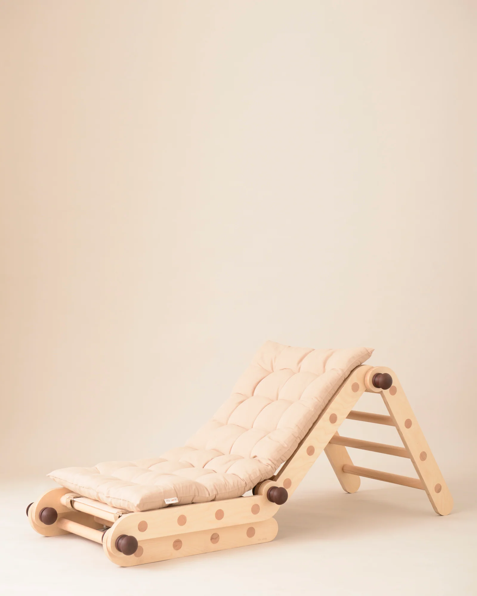 Cushion attachment for Transformable Pikler Triangle - Image 10