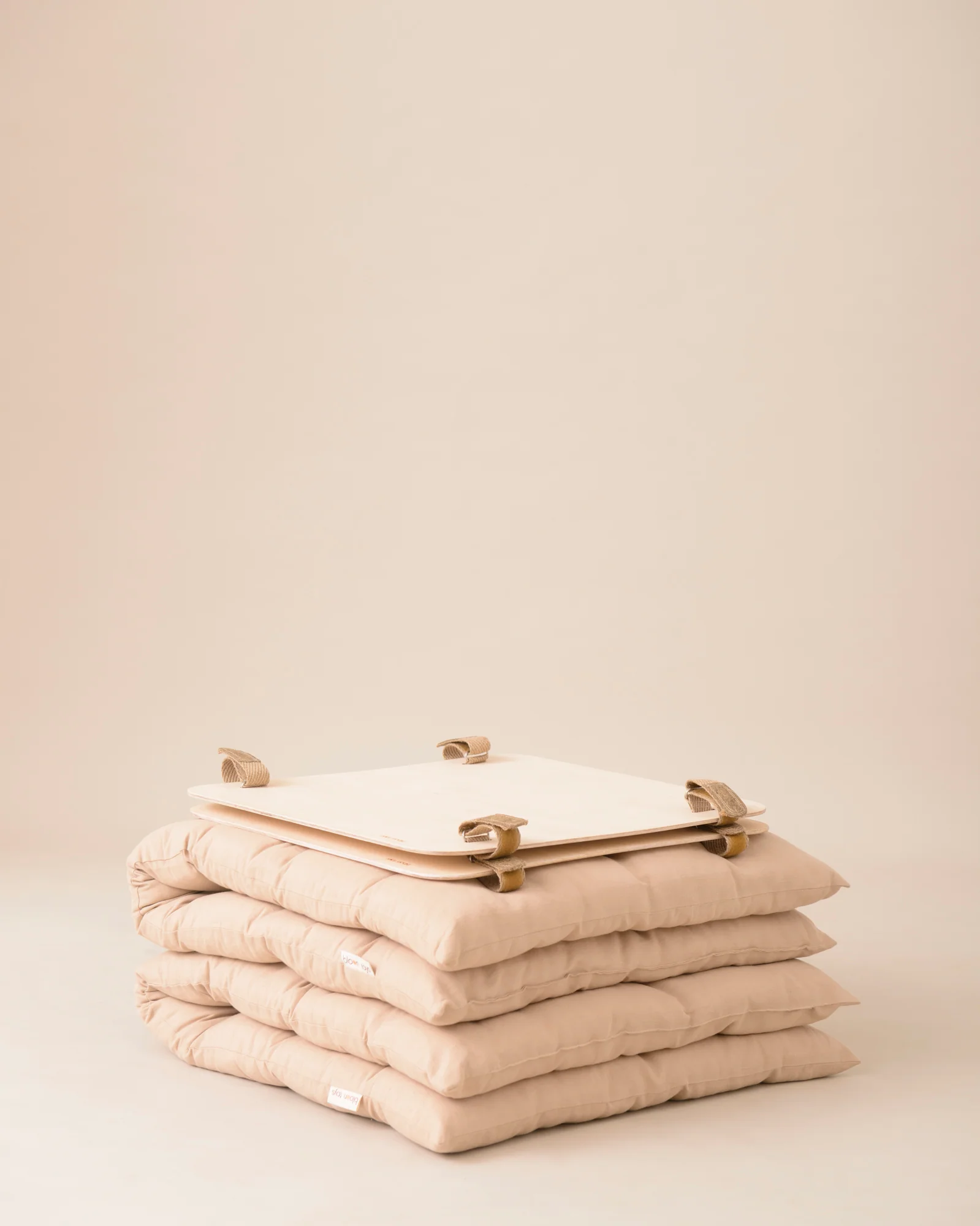 Cushion attachment for Transformable Pikler Triangle - Image 11