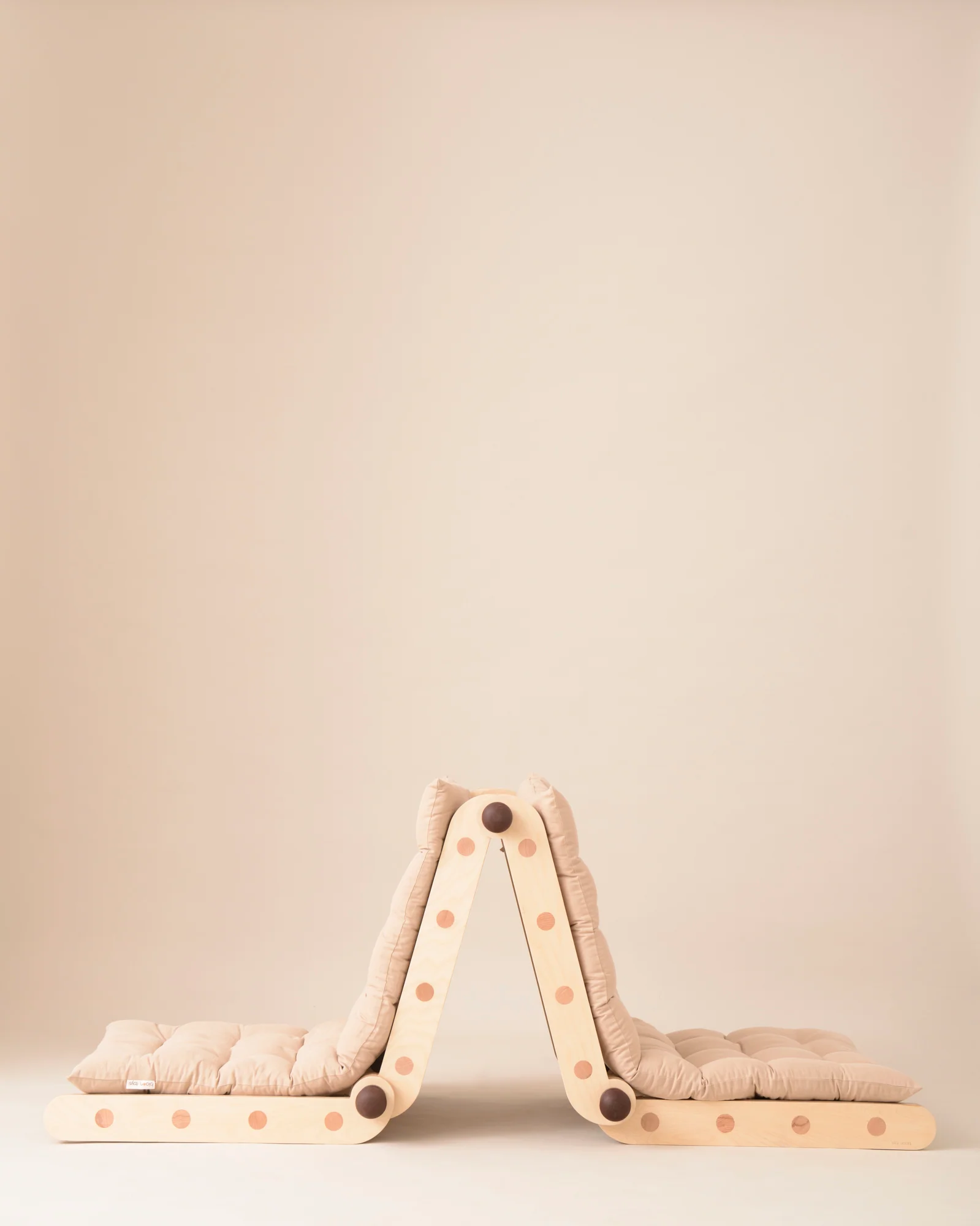 Cushion attachment for Transformable Pikler Triangle - Image 18