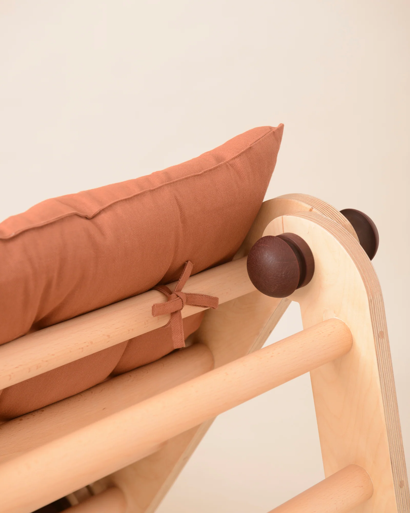 Cushion attachment for Transformable Pikler Triangle - Image 19