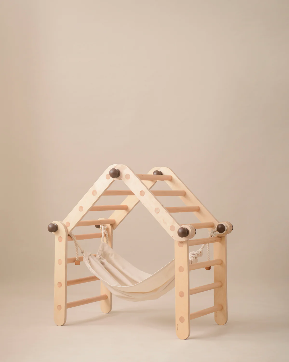 Hammock attachment for Transformable Pikler Triangle - Image 4