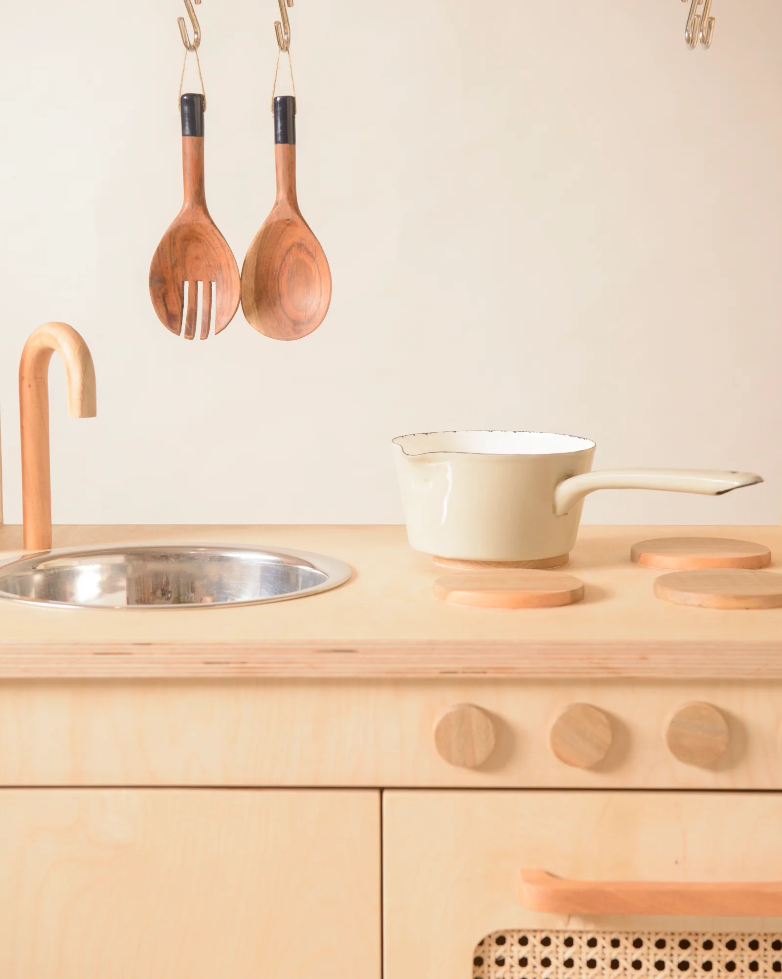Wooden Kitchen Set for Pretend Play - Image 7